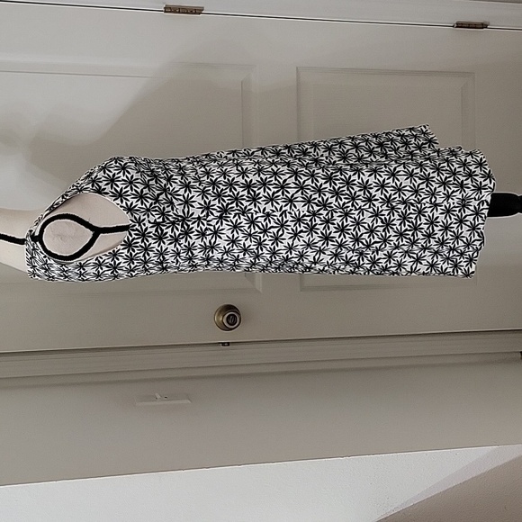 SPENSE Size Missy (10) Sleeveless Black White Daisy V-Neck Midi Dress EUC - Picture 4 of 11